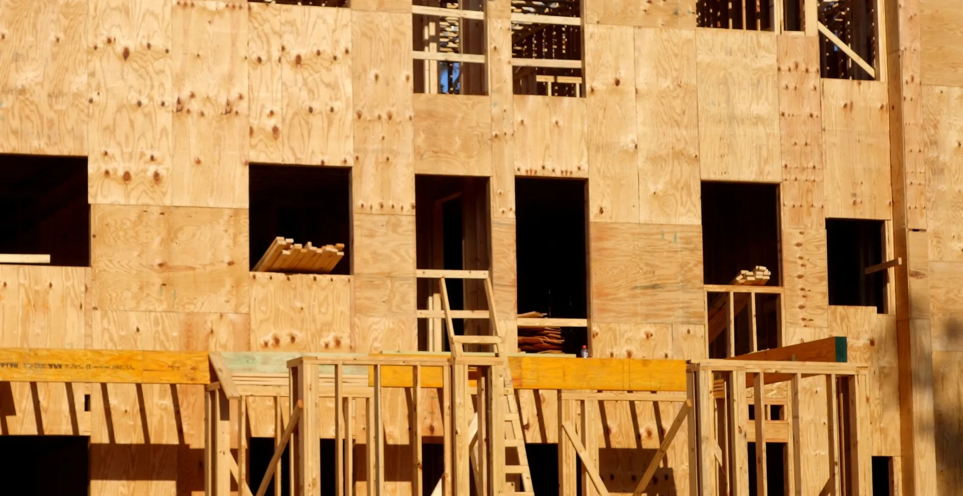 Commercial framing contractor building a multi-story commercial structure in Dallas TX